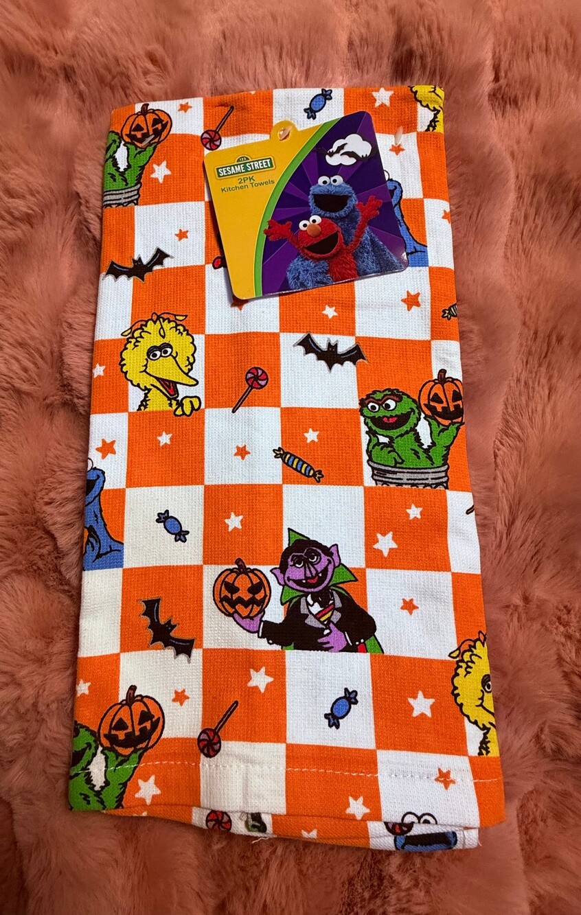 Sesame Street 2 Pack Halloween Kitchen Towels Orange White Cotton Blend